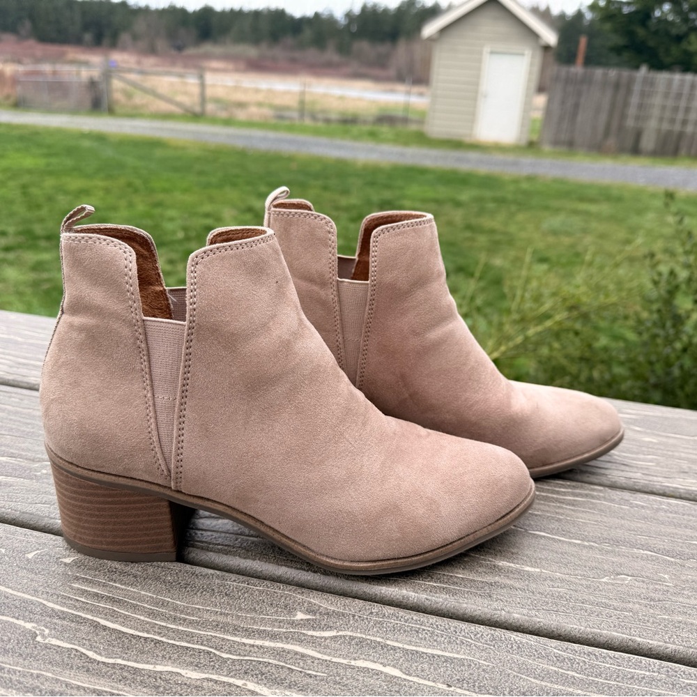 Dr. Scholl's Beige Ankle Booties